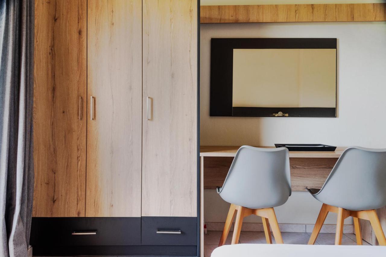 Riposo Studios & Apartments 卡沃斯 外观 照片